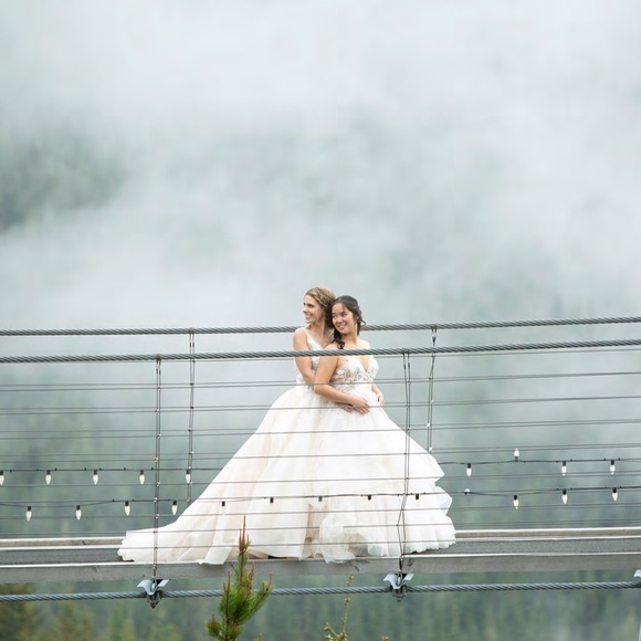 Blue By Enzoani Lennox Wedding Dress - Picture 5 of 5